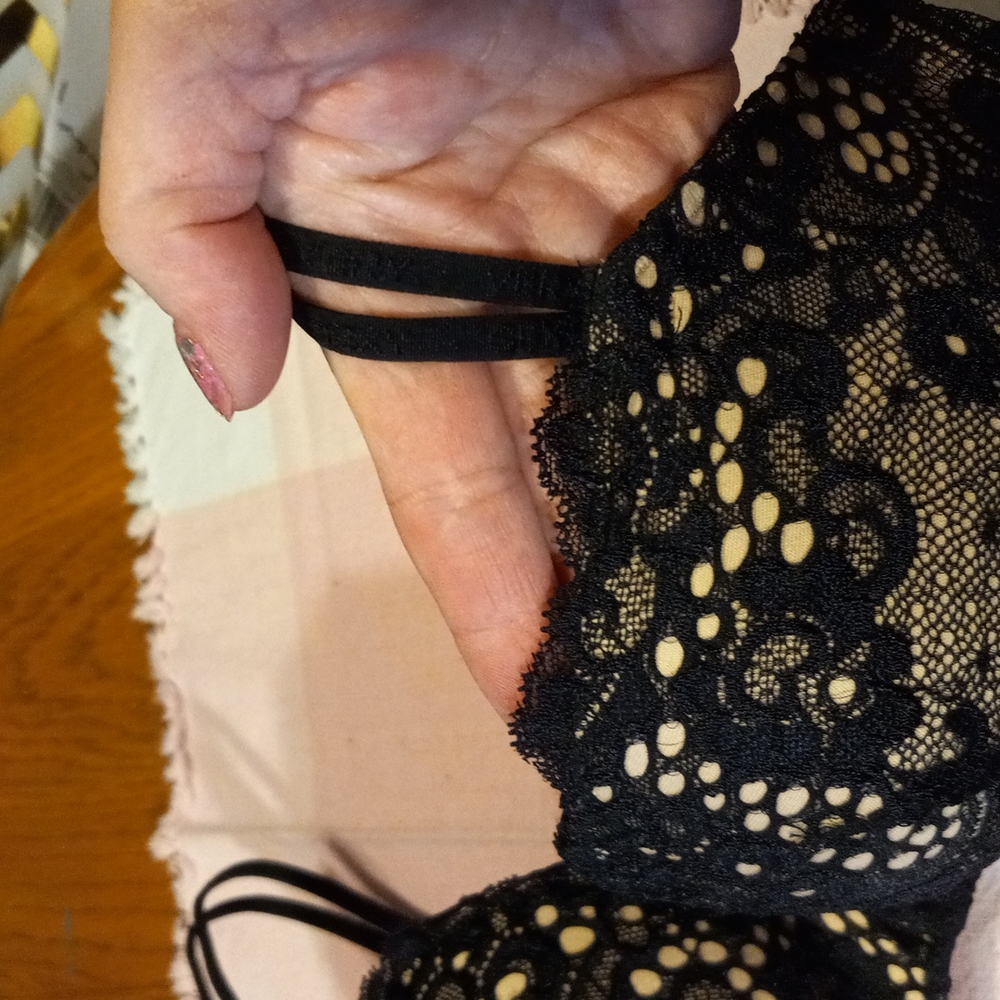 Very sexy Victoria's Secret 36c lace bra - Picture 5 of 5
